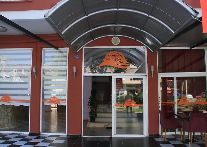 מלון Cozmina Apart אלאניה