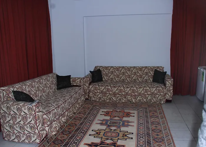 Cozmina Apart Аланія