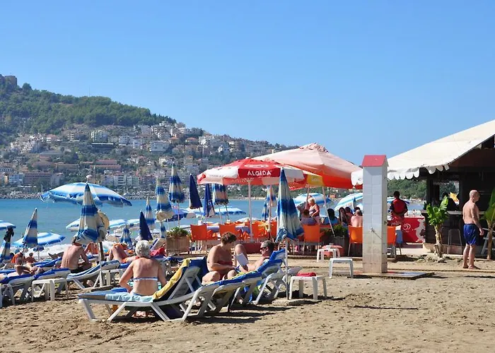 Cozmina Apart Аланія