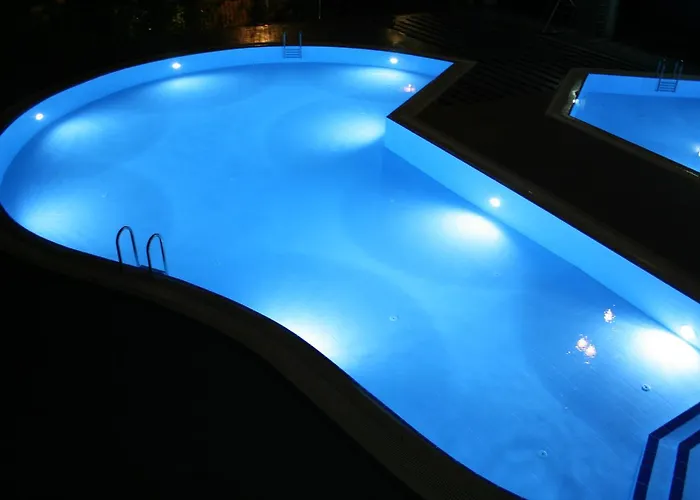 Готель Cozmina Apart Аланія